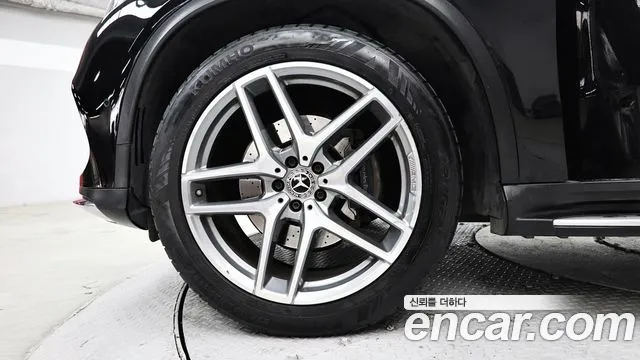 Mercedes-Benz GLE - Class W166 id 2708094 из Кореи 15