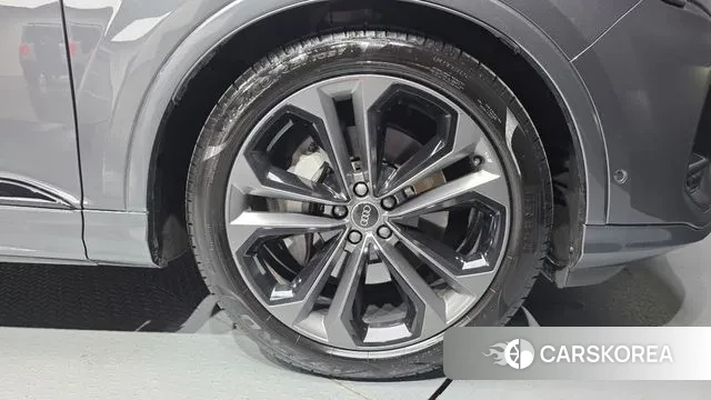 Audi Q7 (4M) id 3769463 из Кореи 15