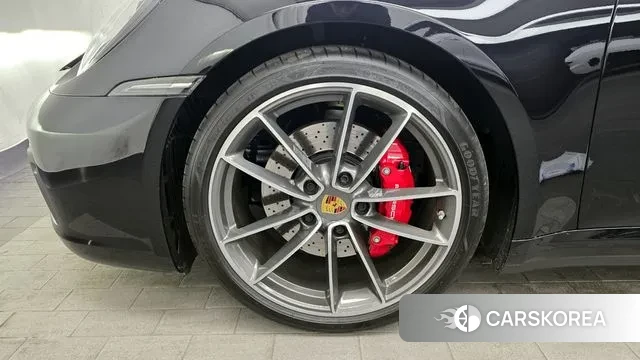 Porsche 911(992) id 3757917 из Кореи 15