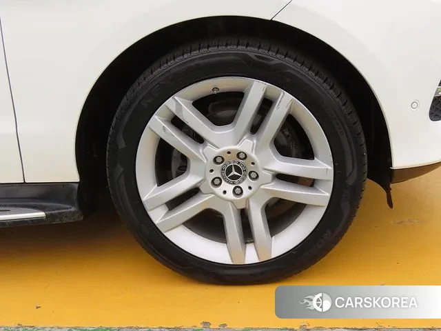 Mercedes-Benz GLE - Class W166 id 3302872 из Кореи 15