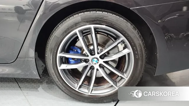 BMW 5 Series (G30) id 3335514 из Кореи 15