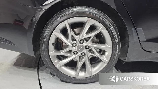 Genesis The New G70 id 3670944 из Кореи 15