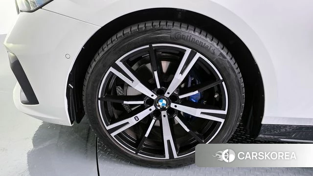 BMW 5 Series (G60) id 3863827 из Кореи 15