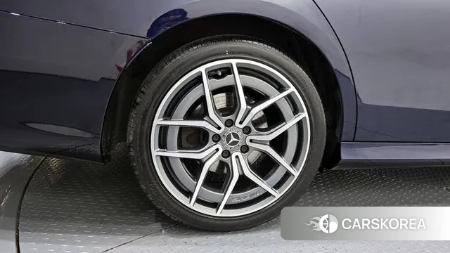 Mercedes-Benz E-Class W213 id 3469115 из Кореи 15
