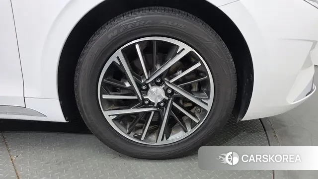 Hyundai The New Grandeur IG id 2999686 из Кореи 15