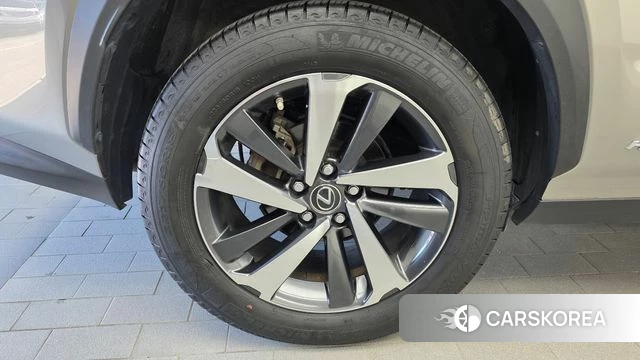 Lexus NX300h id 4764908 из Кореи 24