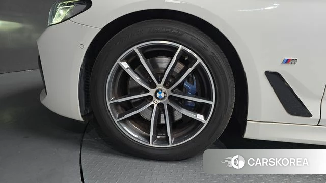 BMW 5 Series (G30) id 4666961 из Кореи 15