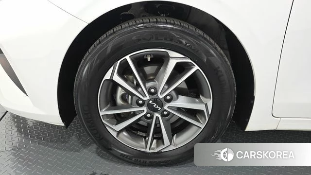 Kia The New K3 2nd generation id 4250025 из Кореи 25