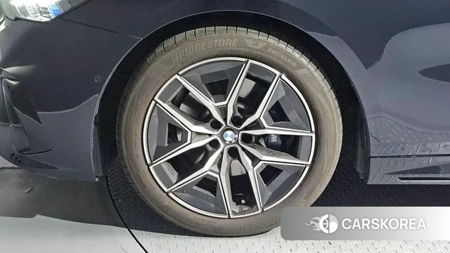 BMW 5 Series (G60) id 4655417 из Кореи 15
