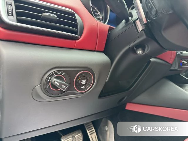 Maserati Levante id 4228480 из Китая 17