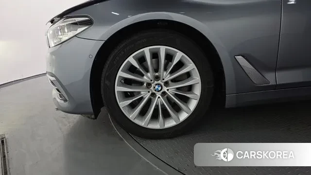 BMW 5 Series (G30) id 3677587 из Кореи 15