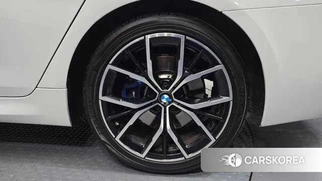 BMW 5 Series (G30) id 3459174 из Кореи 15