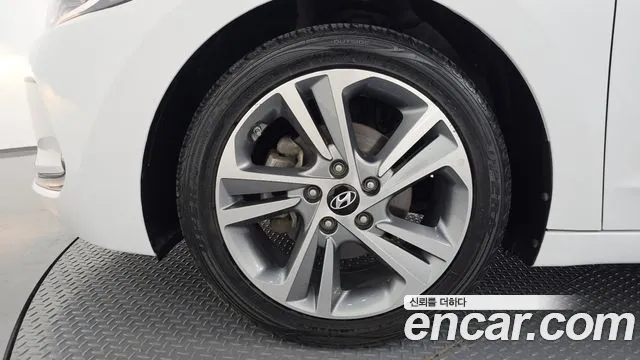 Hyundai Avante AD id 2827342 из Кореи 15