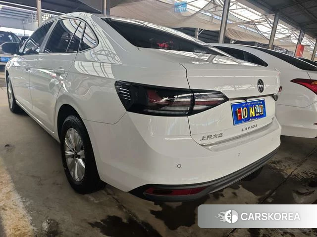 Volkswagen Lavida 2024 Белый из Китая, фото 5