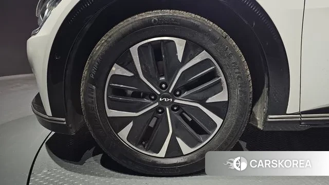 Kia EV6 id 3421446 из Кореи 15