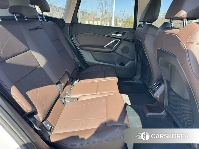 BMW X1 id 4236256 из Китая 18