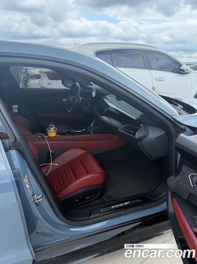 Audi e-Tron GT id 2874808 из Кореи 5