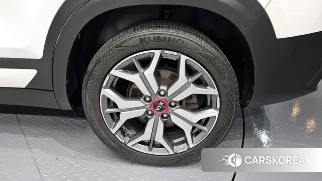 Kia Seltos id 3243553 из Кореи 15