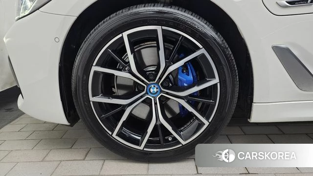 BMW 5 Series (G30) id 4618404 из Кореи 28