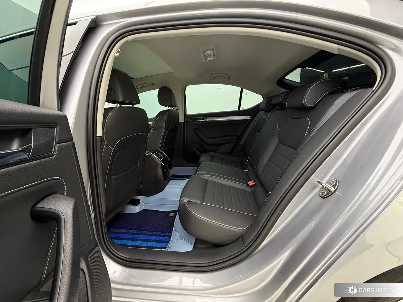 Skoda Superb id 4583722 из Китая 17