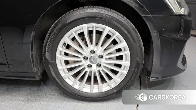 Audi A6 (C8) id 3044798 из Кореи 15