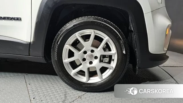 Jeep Renegade id 3578478 из Кореи 15