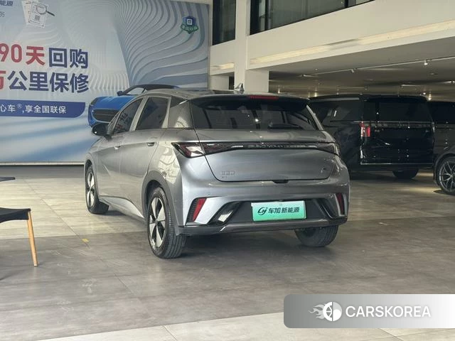 BYD dolphin 2023 Темно-серый из Китая, фото 5