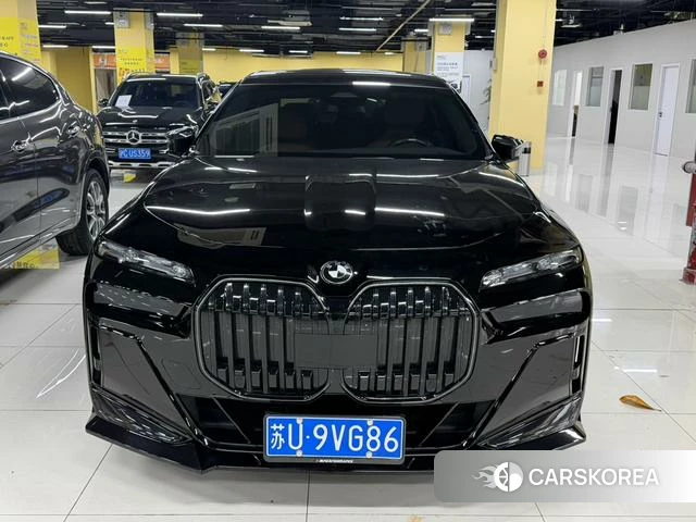 BMW 7 series 2024 Черный из Китая, фото 5