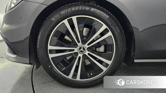 Mercedes-Benz E-Class W213 id 4309877 из Кореи 31