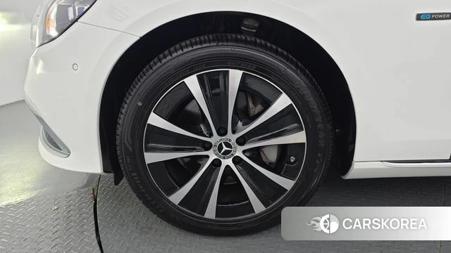 Mercedes-Benz E-Class W213 id 4697742 из Кореи 31