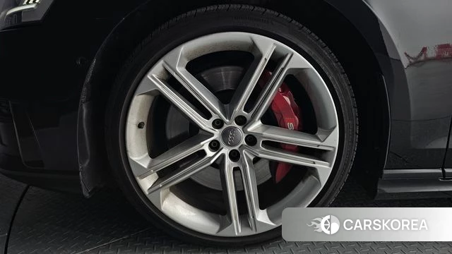 Audi S8 (D5) id 4785088 из Кореи 34