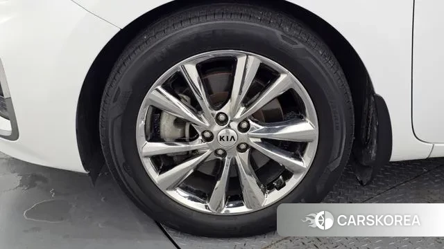 Kia The New Carnival id 3000544 из Кореи 15