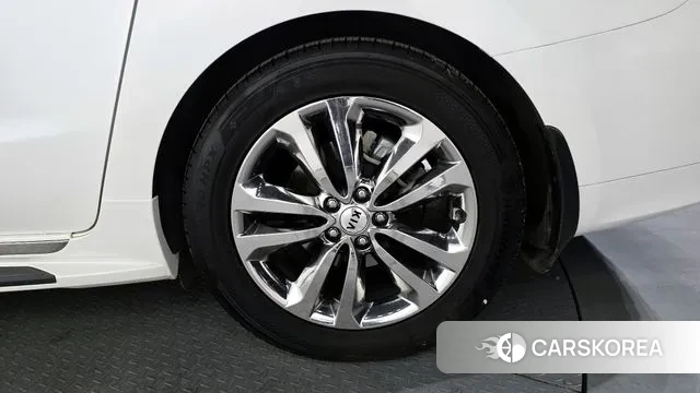 Kia All New Carnival id 3531414 из Кореи 15