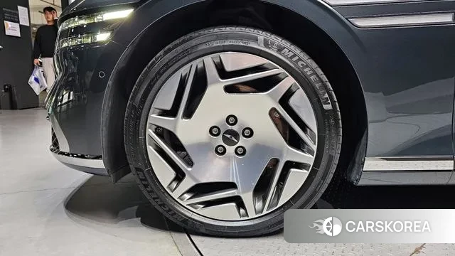 Genesis G90 (RS4) id 3247060 из Кореи 15