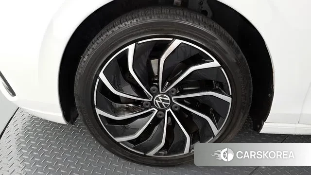 Volkswagen Golf 8th Generation id 3347674 из Кореи 15