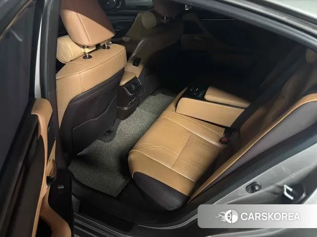 Lexus ES300h 7th generation id 3772925 из Кореи 7