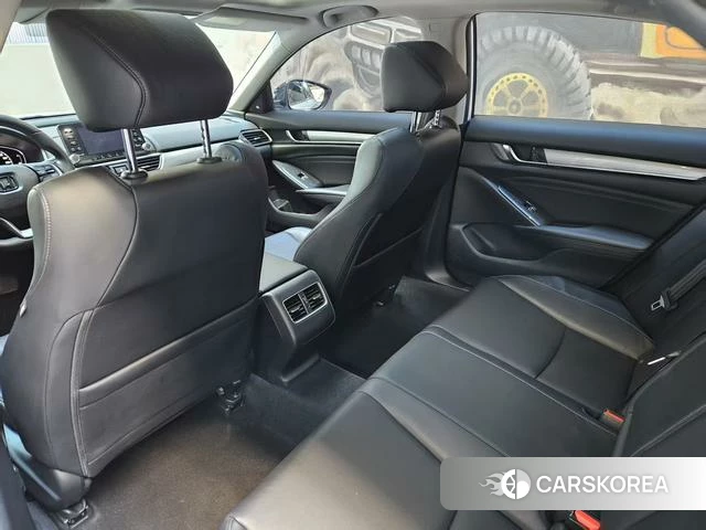 Honda Accord id 4259288 из Китая 7