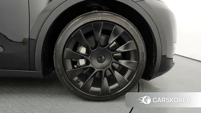Tesla Model Y id 3753049 из Кореи 15