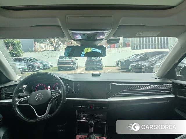 Volkswagen Passat id 4399914 из Китая 7