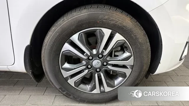 Kia The New Carnival id 3748433 из Кореи 15