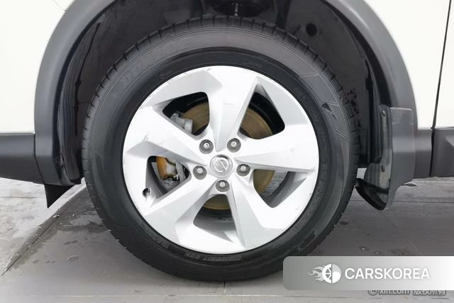 Nissan Qashqai id 4210536 из Китая 19