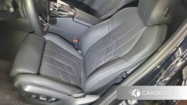 BMW 5 Series (G60) 2024 Черный из Кореи, фото 5