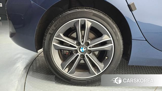 BMW 1 Series (F40) id 4495858 из Кореи 14