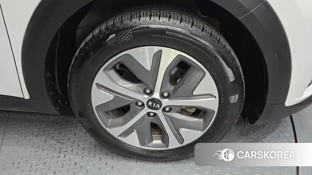 Kia Niro EV id 3650722 из Кореи 15