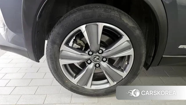 Lexus UX300e id 2900628 из Кореи 15