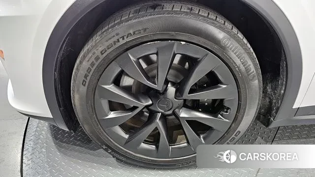 Tesla Model X id 3675191 из Кореи 15