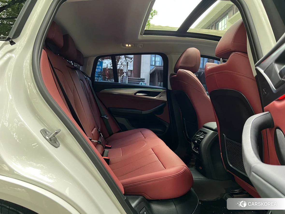 BMW X4 id 4486328 из Китая 11