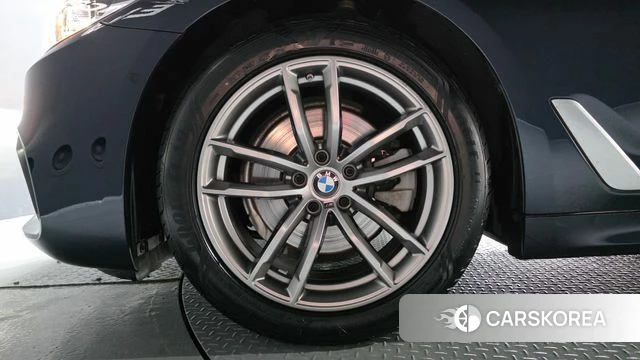 BMW 5 Series (G30) id 4520208 из Кореи 29