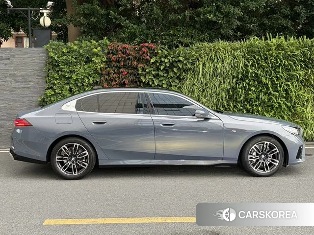 BMW 5 series id 4265528 из Китая 9