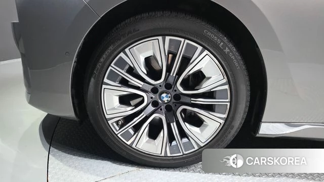 BMW 7 Series (G70) id 4650347 из Кореи 28